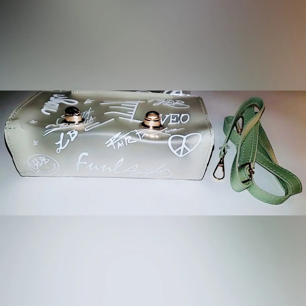Transparent Graffiti Jelly Small Crossbody/Shoulder Handbag/Purse 👜- NWOT. - Picture 9 of 16